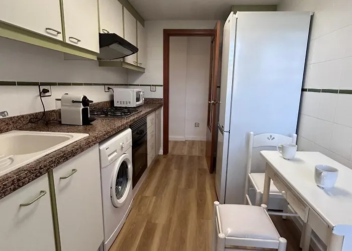 Lejlighed Lovely 3-bedroom 15 Minutes From *