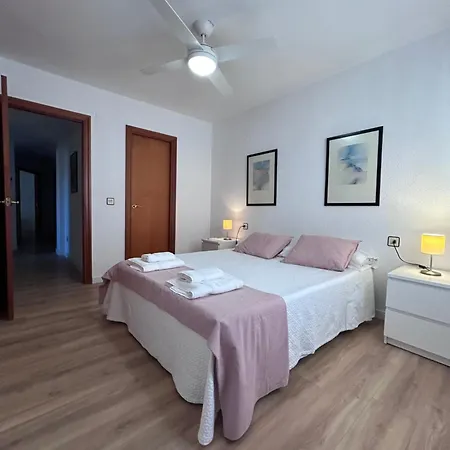 Lovely 3-bedroom 15 Minutes From Appartamento